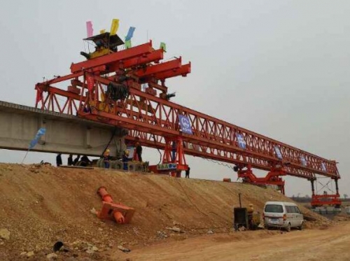 160噸鐵路架橋機